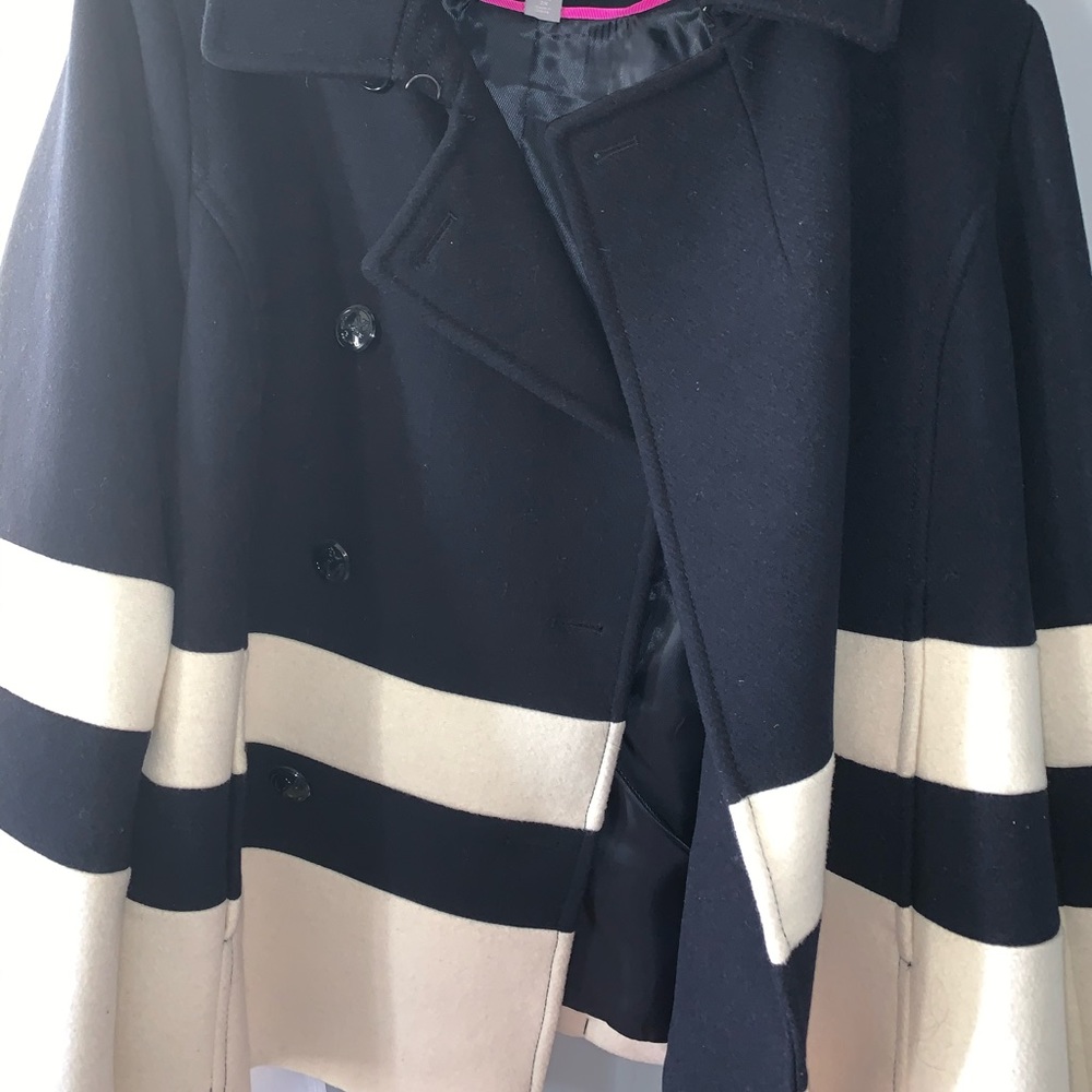 Coat - Picture 2 of 4